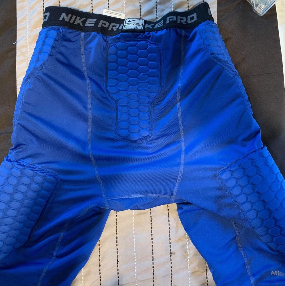 Men's large Nike pro sliding shorts with padding